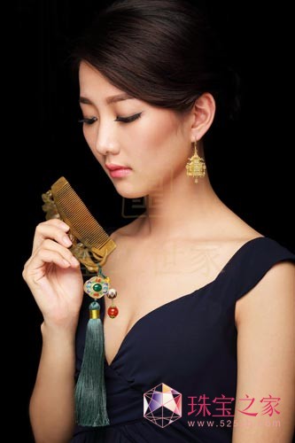 典雅高贵 皇工世家完美演绎时尚中国风