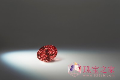 拍品4：Argyle Kalina™「阿盖尔卡琳娜」，1.5克拉的椭圆形深彩粉红钻